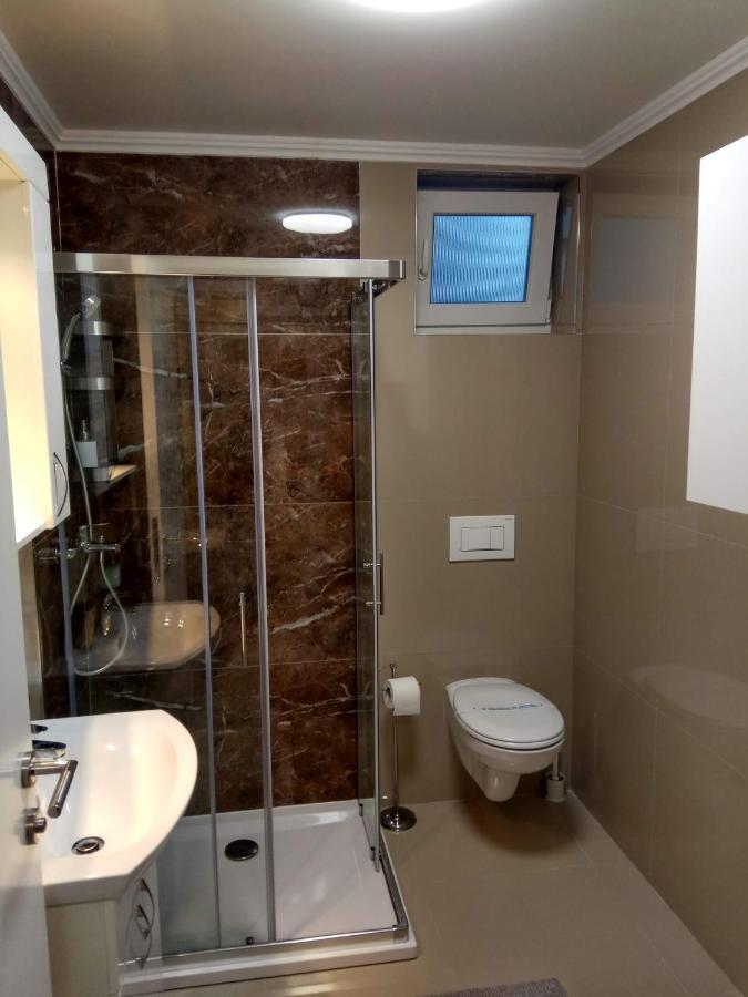 Apartment Cherry Gold Zrenjanin Exteriör bild